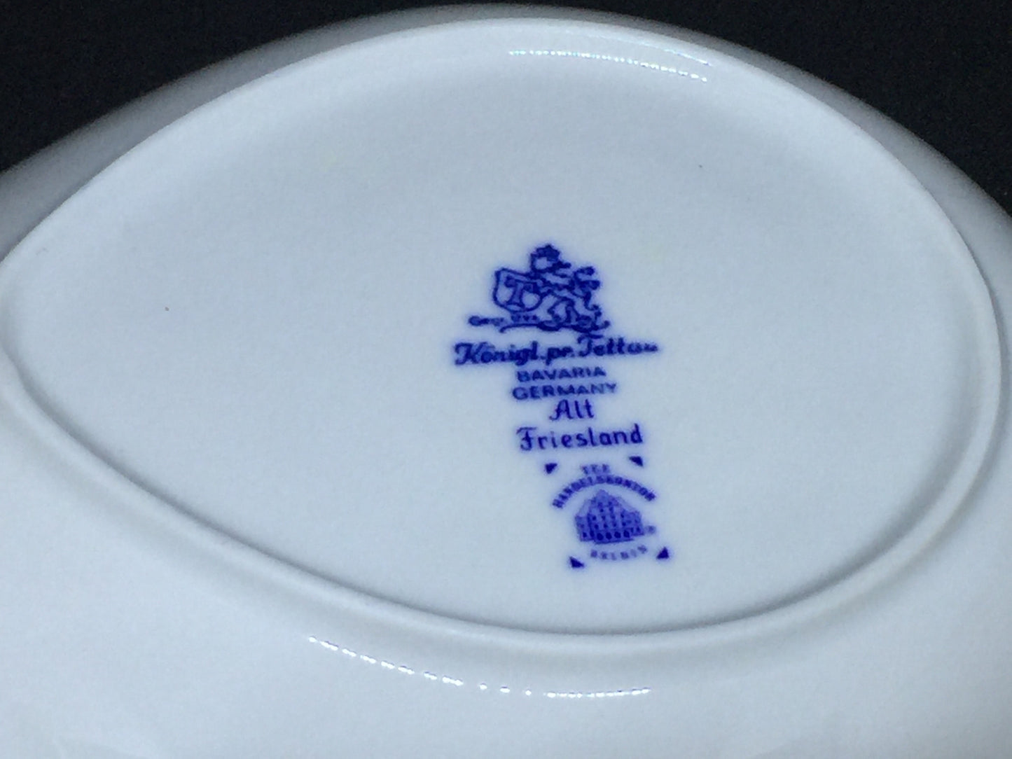 Porcelain - Konigl.pr.Tettau Alt Friesland Jade Blue White Teacup Leaf Shape Saucer