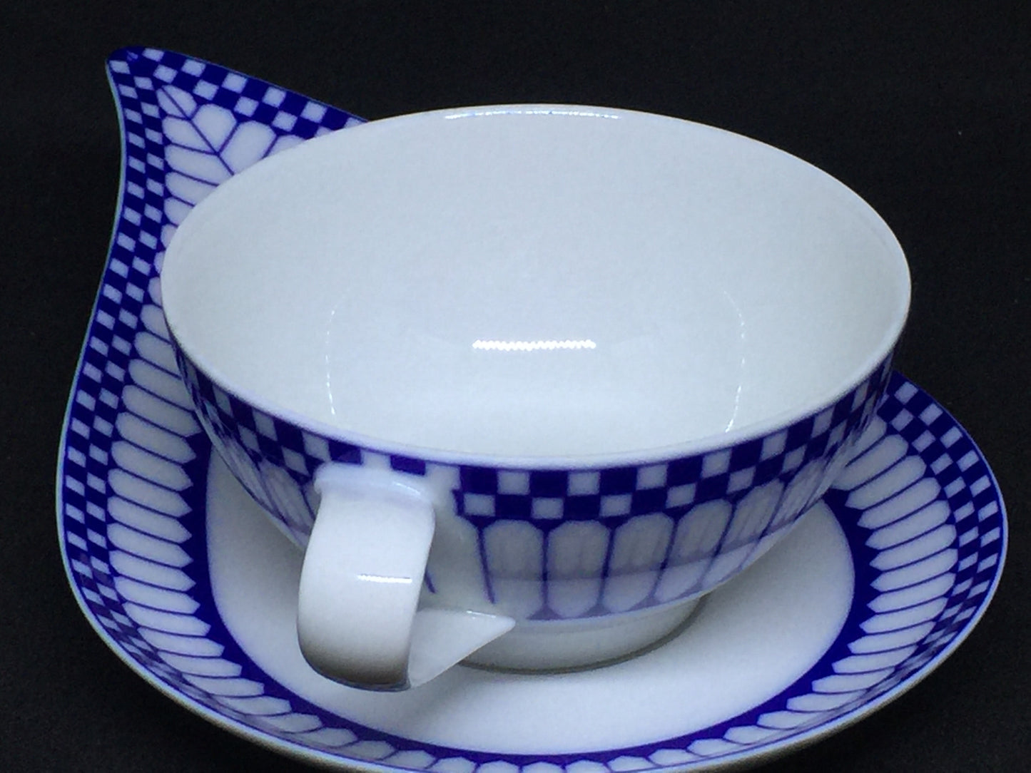 Porcelain - Konigl.pr.Tettau Alt Friesland Jade Blue White Teacup Leaf Shape Saucer