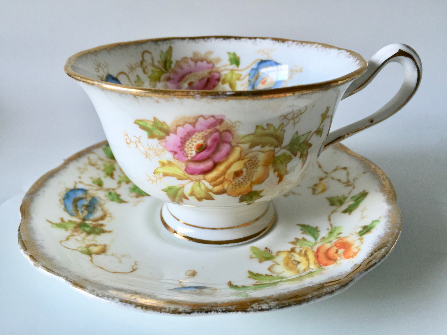 Porcelain - Royal Albert #2583 Pink Yellow Roses Teacup Saucer 1940s