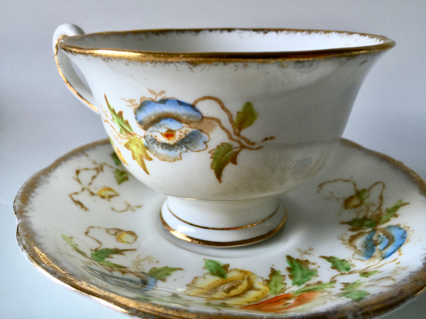 Porcelain - Royal Albert #2583 Pink Yellow Roses Teacup Saucer 1940s